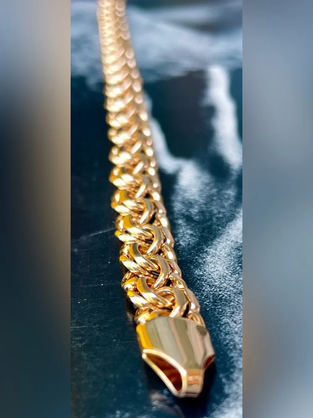 8.5” Bismark Gold-Tone Women’s Chain Bracelet 18k